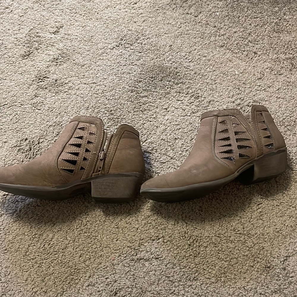 TWO PAIRS OF BOTTIES